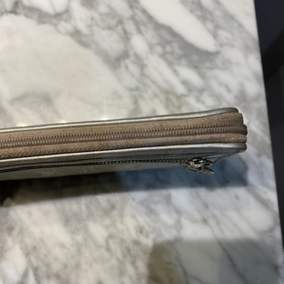 Coach wristlet - Picture 4 of 6